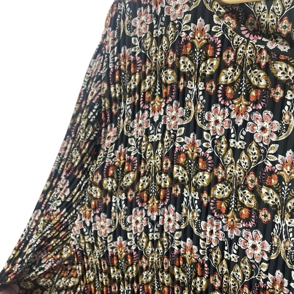 NWT Max Studio Pleated Plisse Floral Bell Sleeve Blouse Brown/Pink Size 1X - Picture 9 of 12
